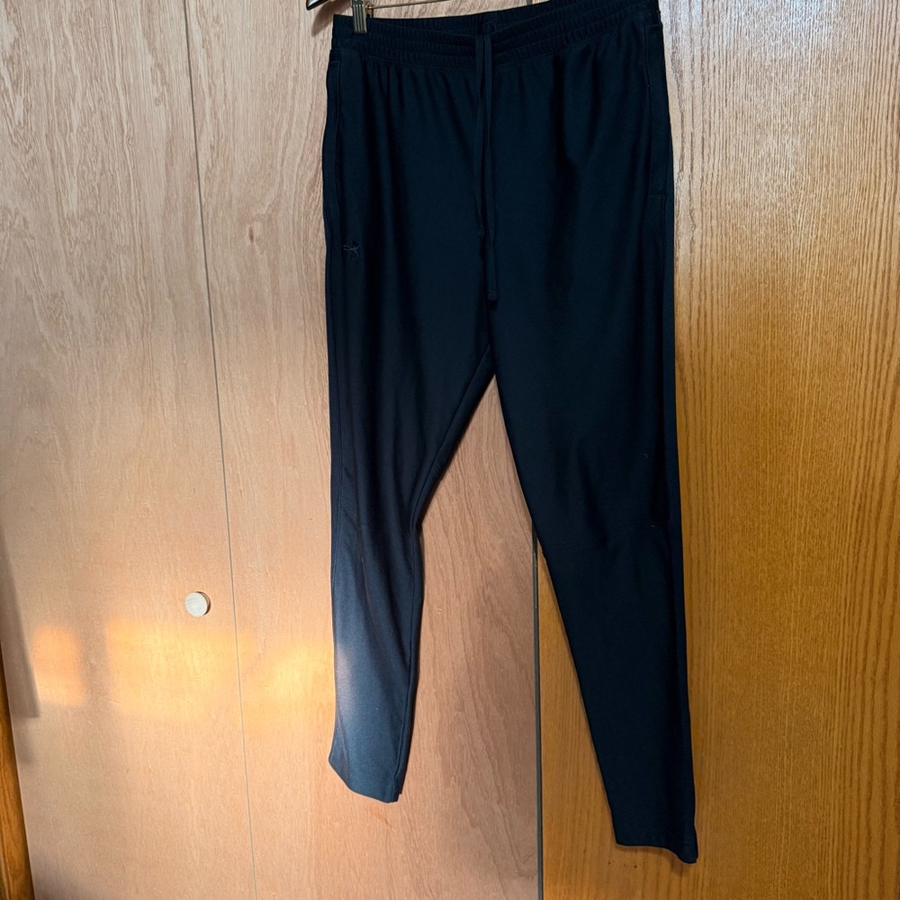 Under Armour Men's Dark Joggers
